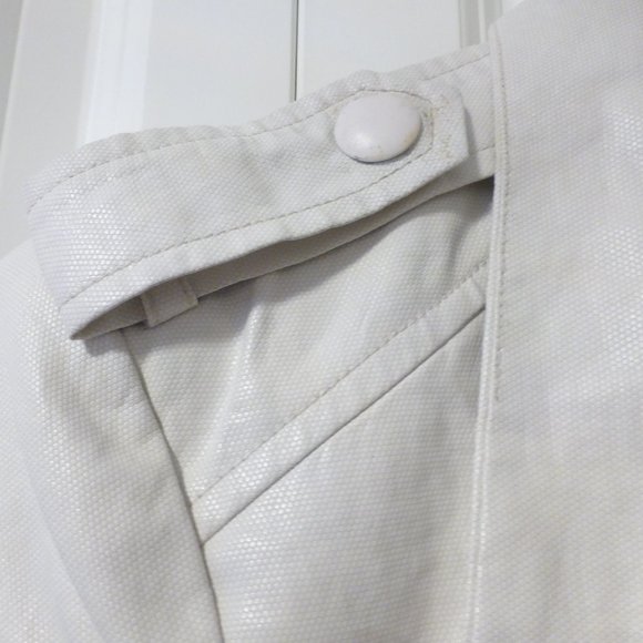 BEBE off white zip up faux leather jacket with light shoulder pads - Picture 13 of 16